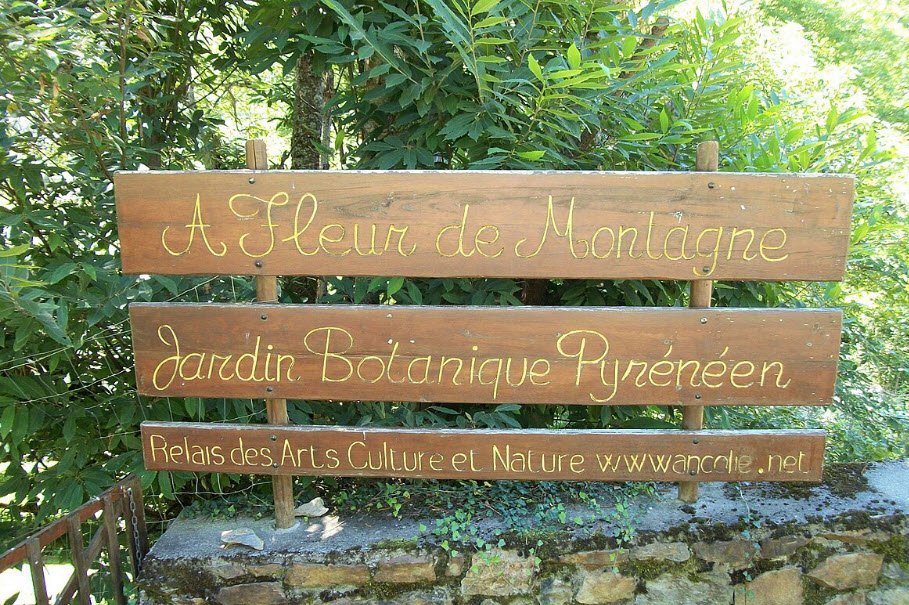 Jardin botanique pyrénéen de Melles, Melles, France, France